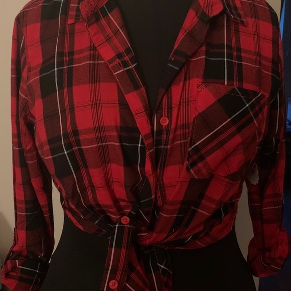 Prettt in Plaid - Picture 2 of 2